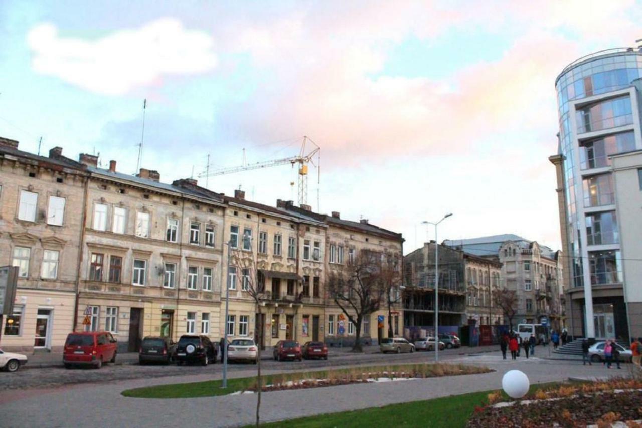 Міні Апартаменти В Центрі Львова- 2 Хв До Оперного Театру ภายนอก รูปภาพ